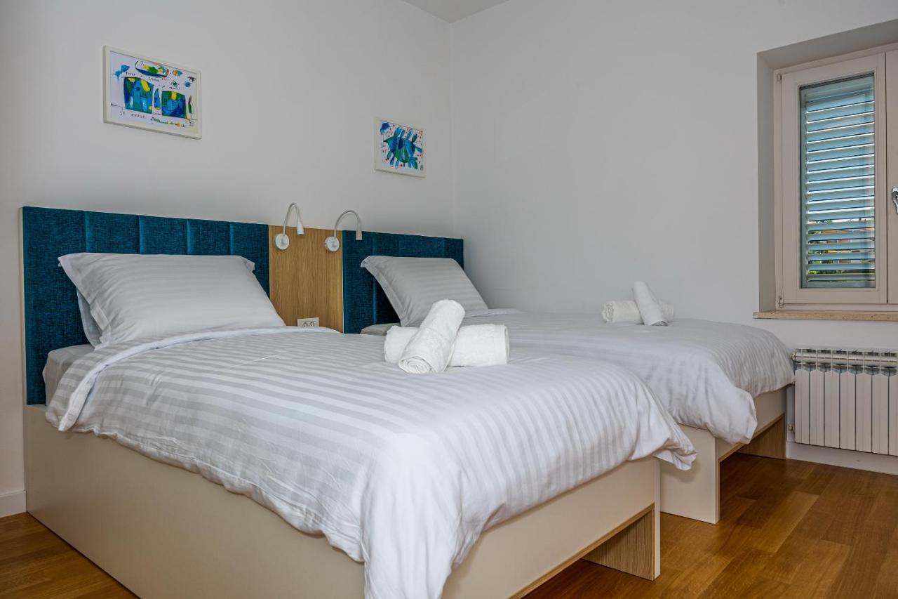 Villa Veronika Apartments Crikvenica Exterior foto