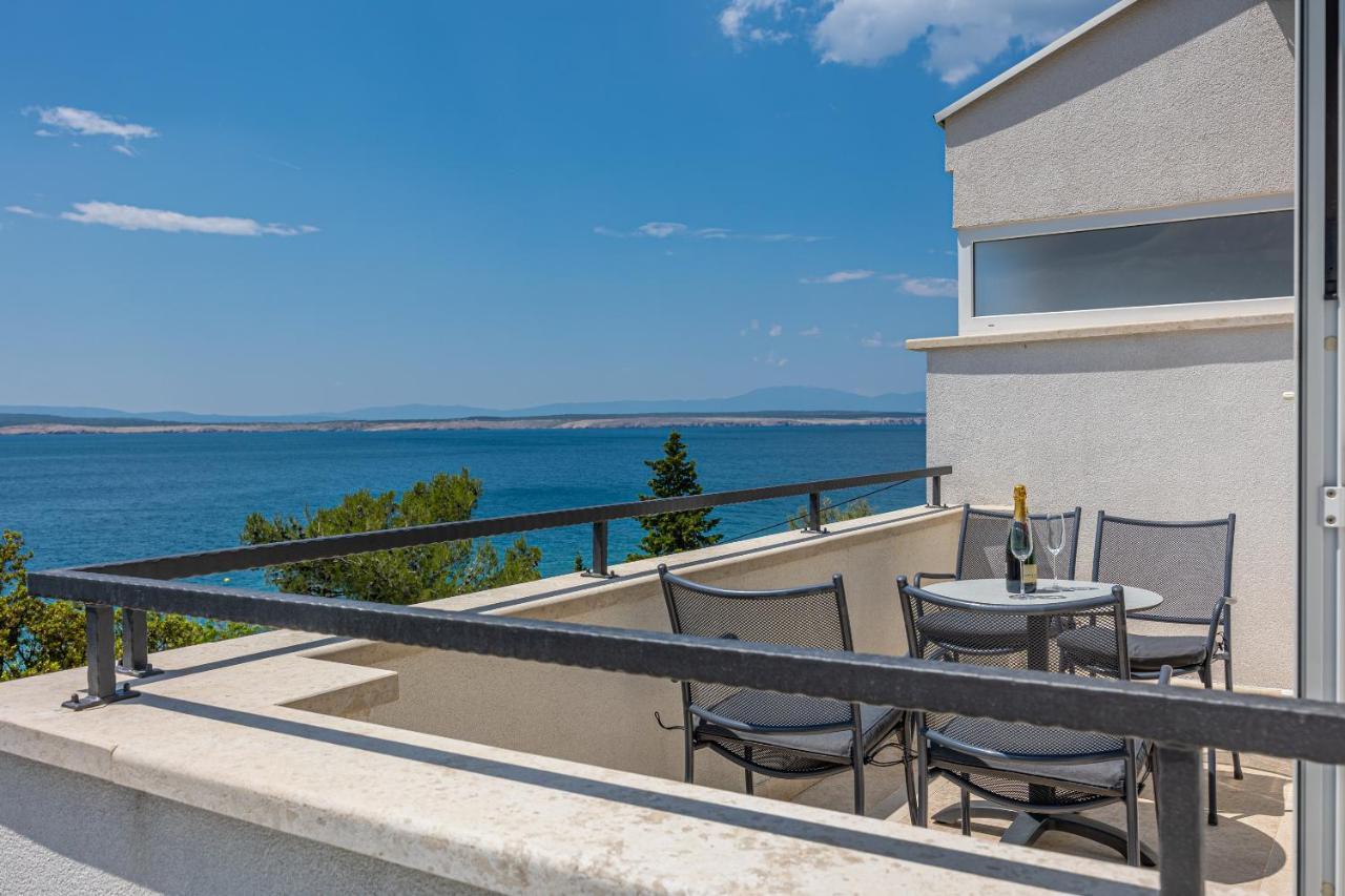 Villa Veronika Apartments Crikvenica Exterior foto
