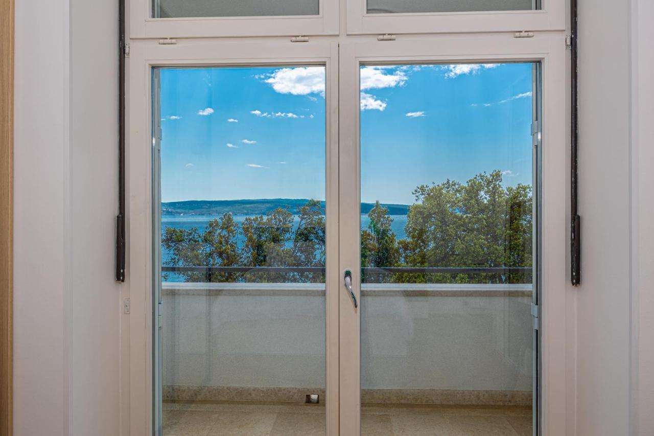 Villa Veronika Apartments Crikvenica Exterior foto