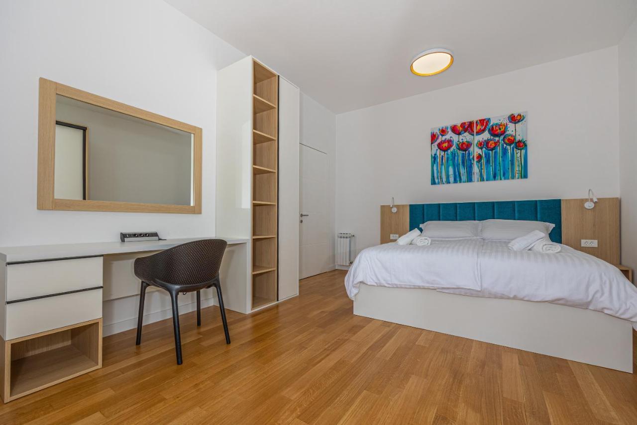 Villa Veronika Apartments Crikvenica Exterior foto