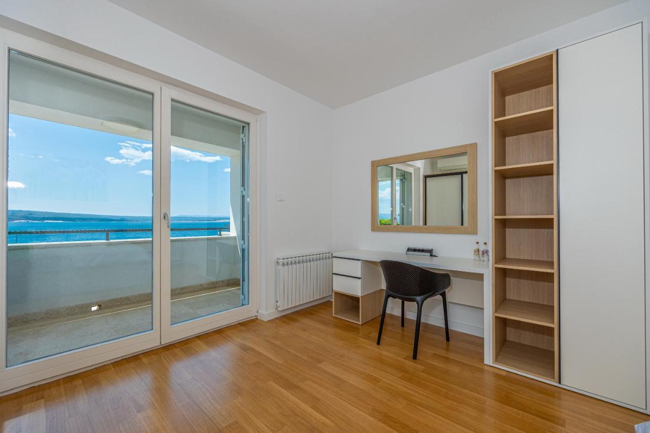 Villa Veronika Apartments Crikvenica Exterior foto