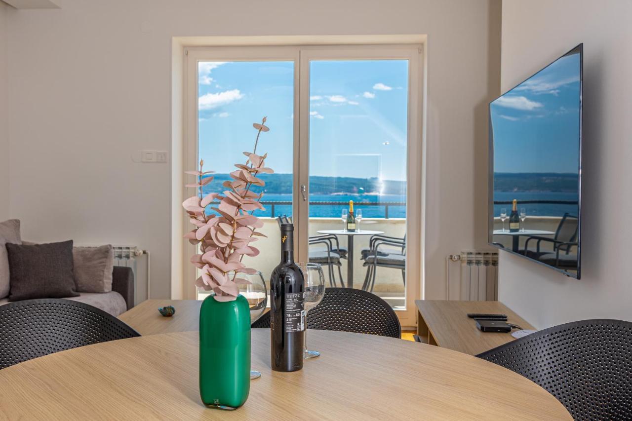 Villa Veronika Apartments Crikvenica Exterior foto