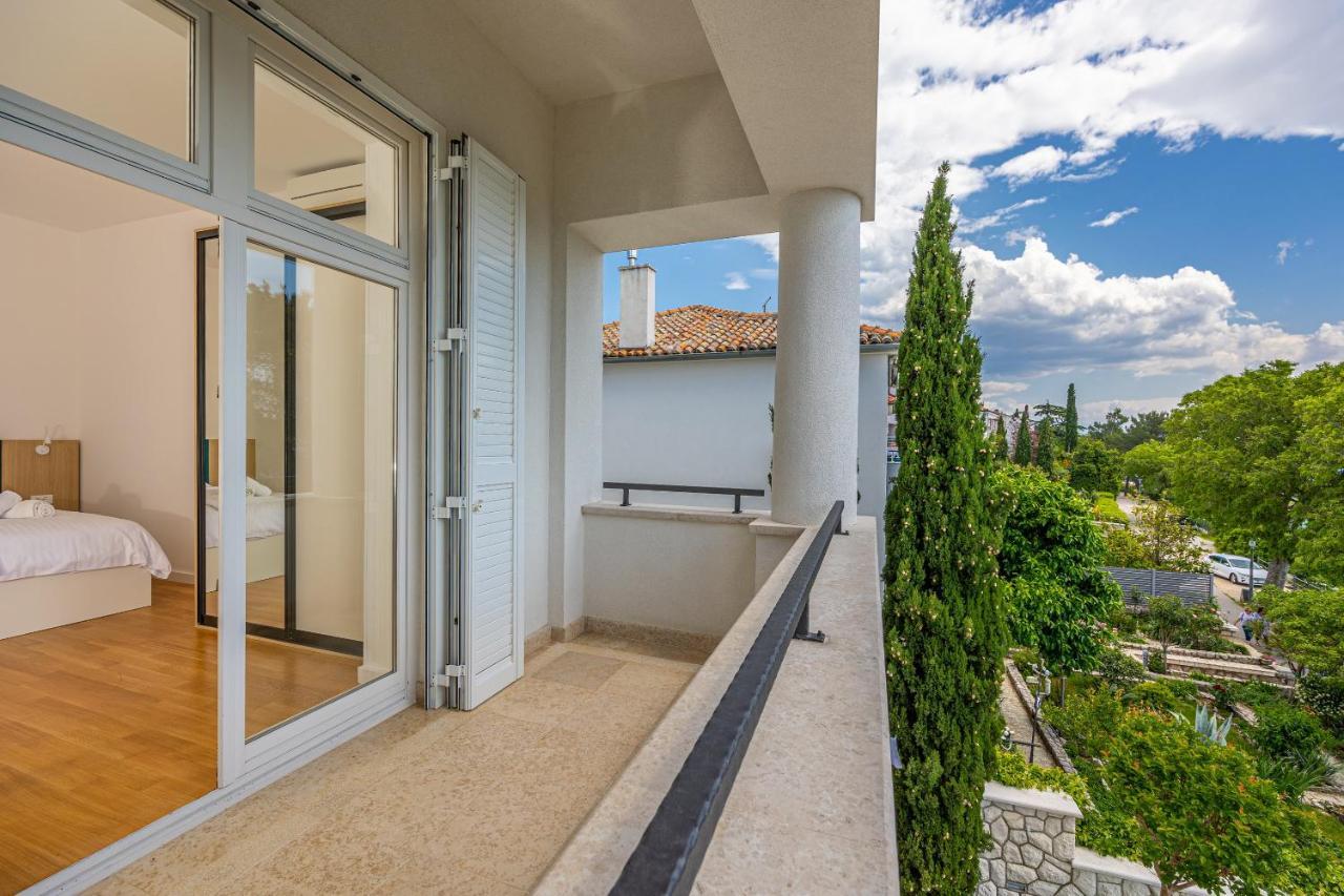 Villa Veronika Apartments Crikvenica Exterior foto