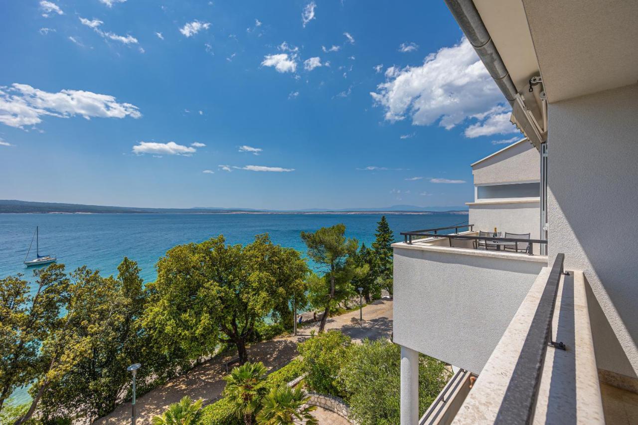 Villa Veronika Apartments Crikvenica Exterior foto
